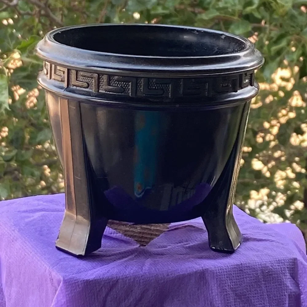 Antique LE Smith Amethyst Greek Black Key Glass Vase Made In USA Home Decor